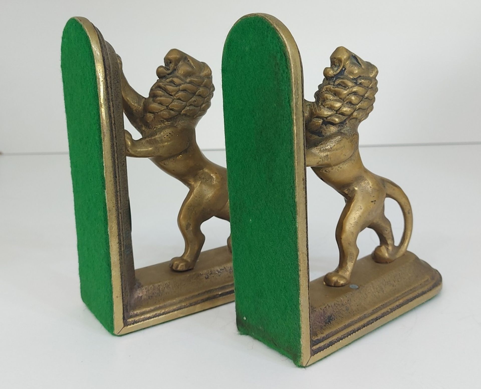 1 Paar schwere alte Buchstützen Löwen Messing Handarbeit - Bild 2 aus 8