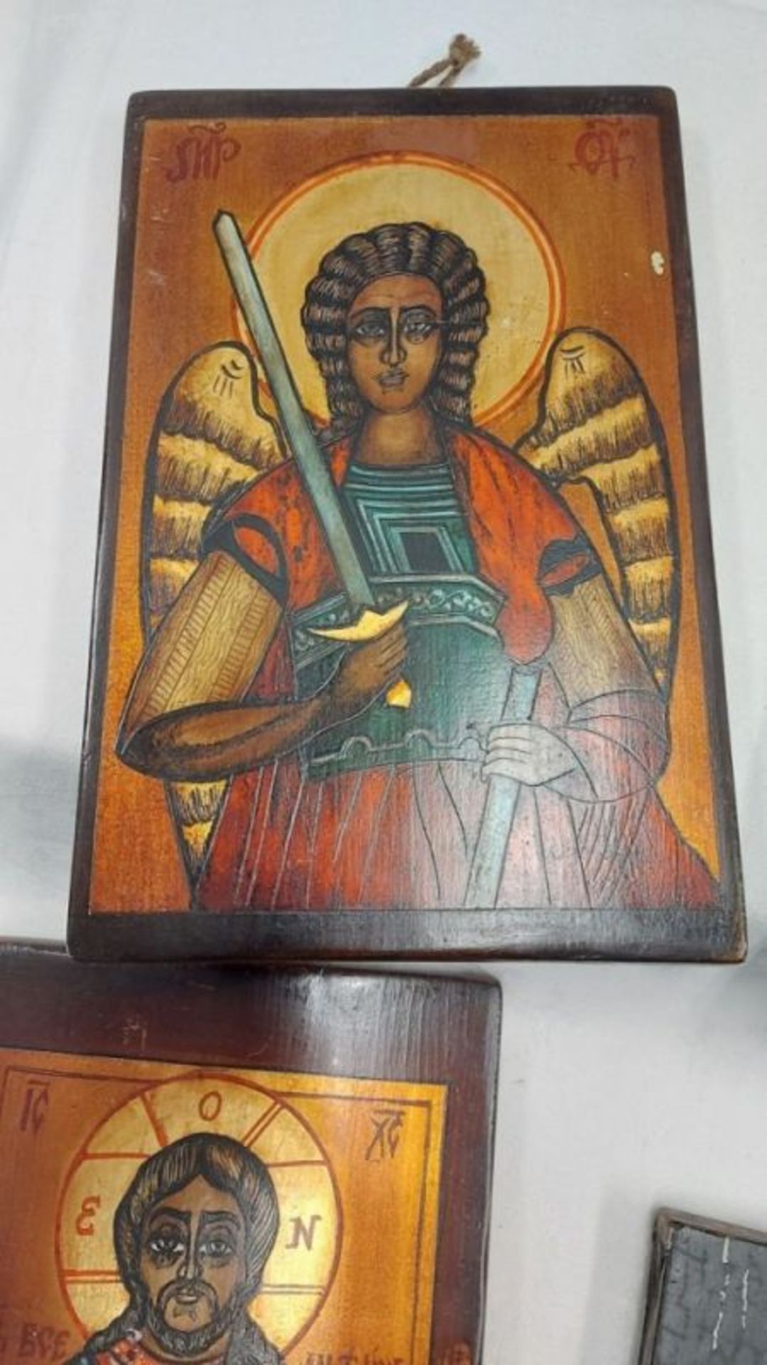 4 alte Holz Ikonen Bilder u.a. Jesus, Erzengel Michael, St. Petrus, Barmherzige Paraschiva (30x21cm) - Bild 6 aus 12