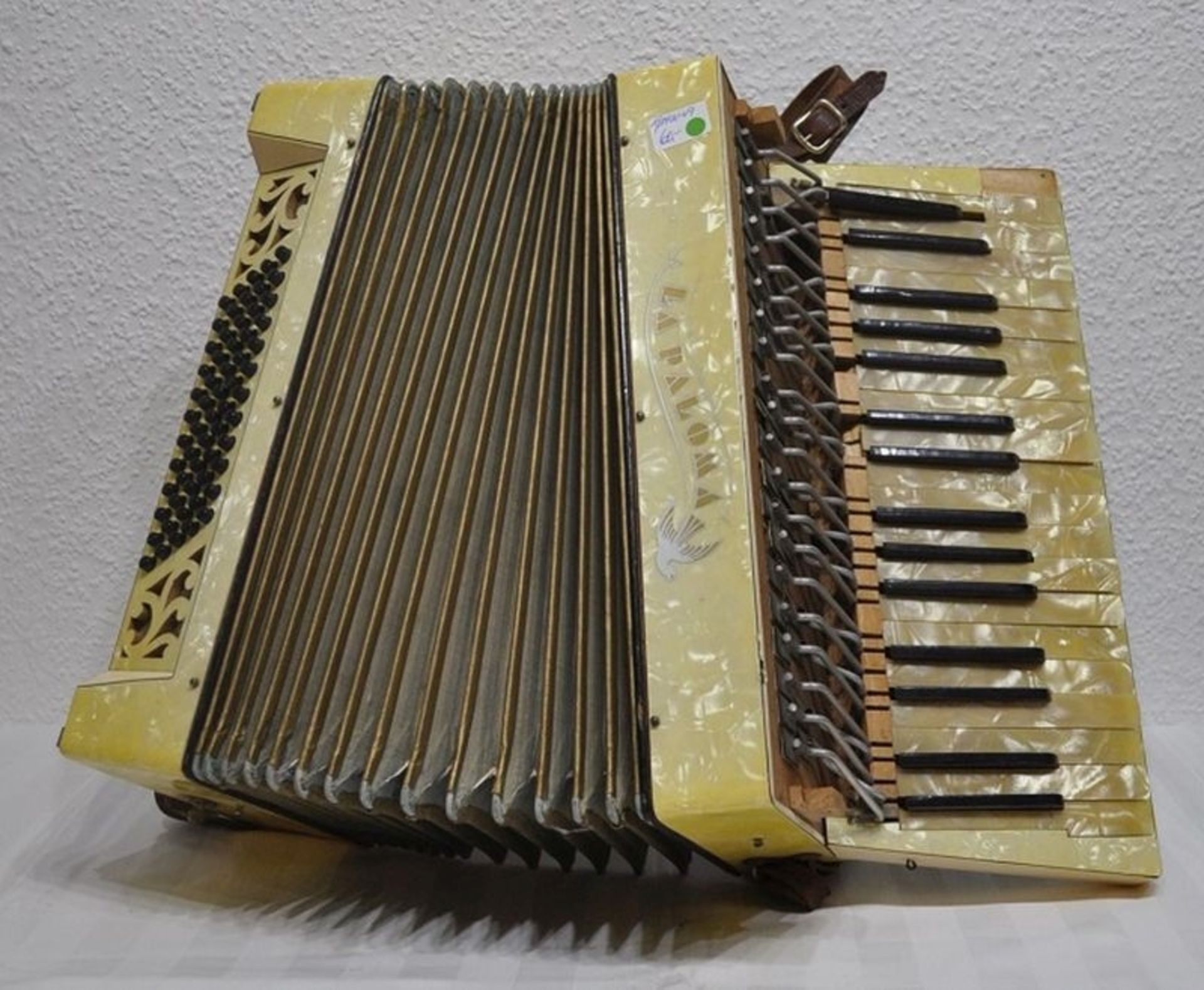 Schöne alte Handharmonika, Schifferklavier "La Paloma"