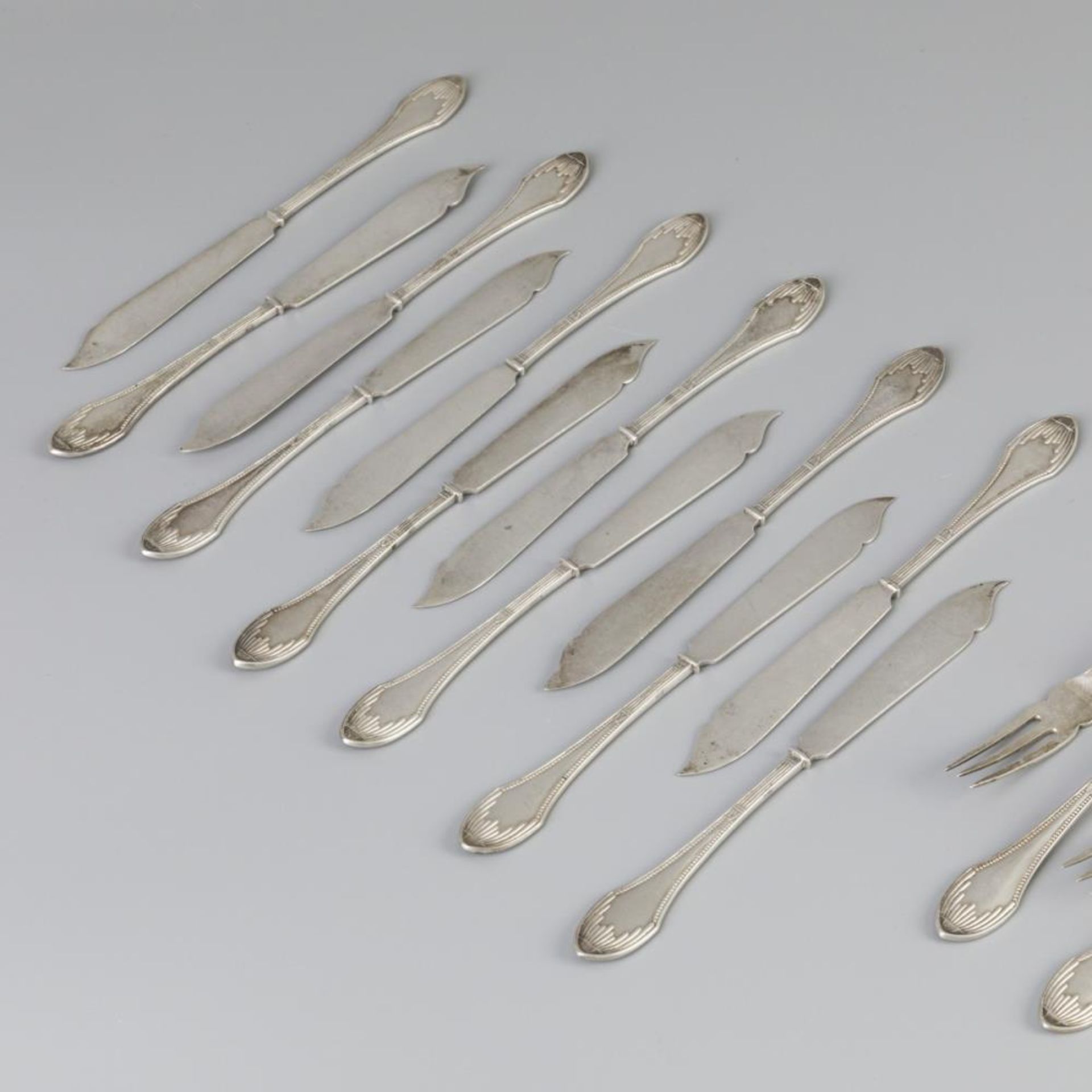 24 piece set silver fish cutlery. - Image 3 of 5