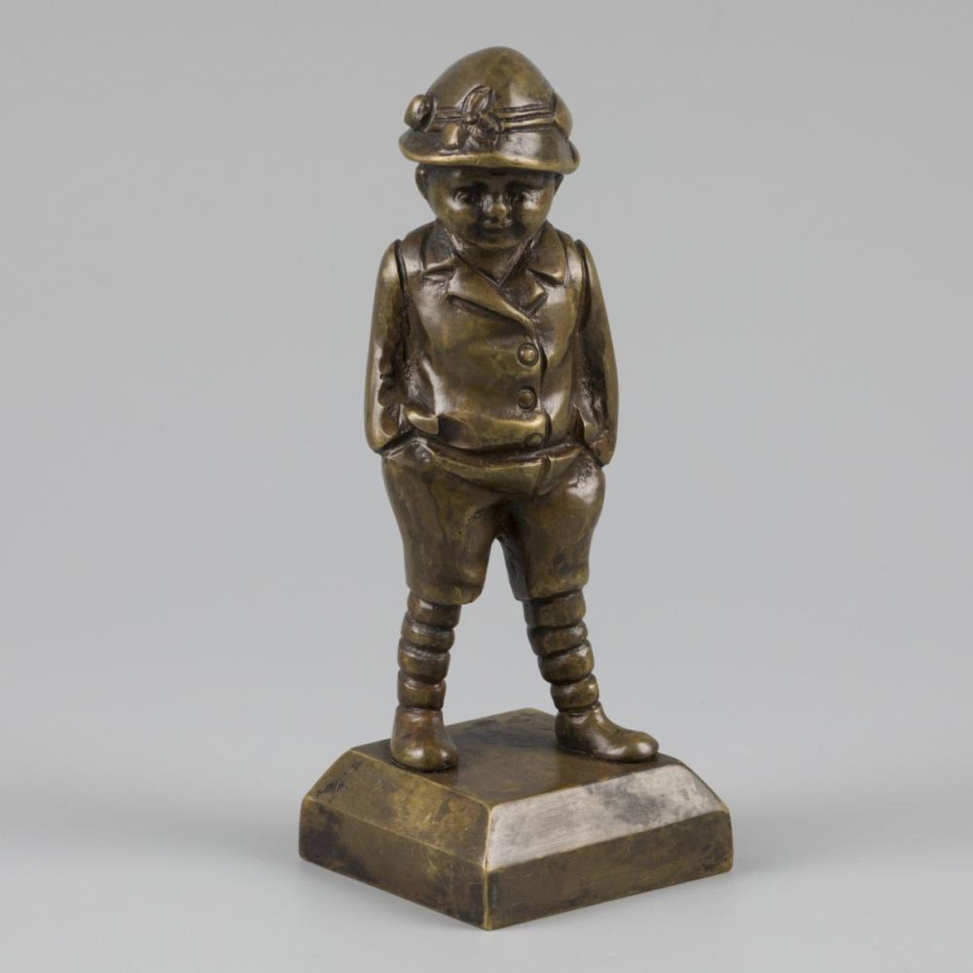 A bronze sculpture of a toddler with his hands in his pockets, Belgium, ca. 1920. - Image 2 of 6