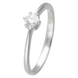 18K. White gold solitaire ring set with approx. 0.18 ct. diamond.