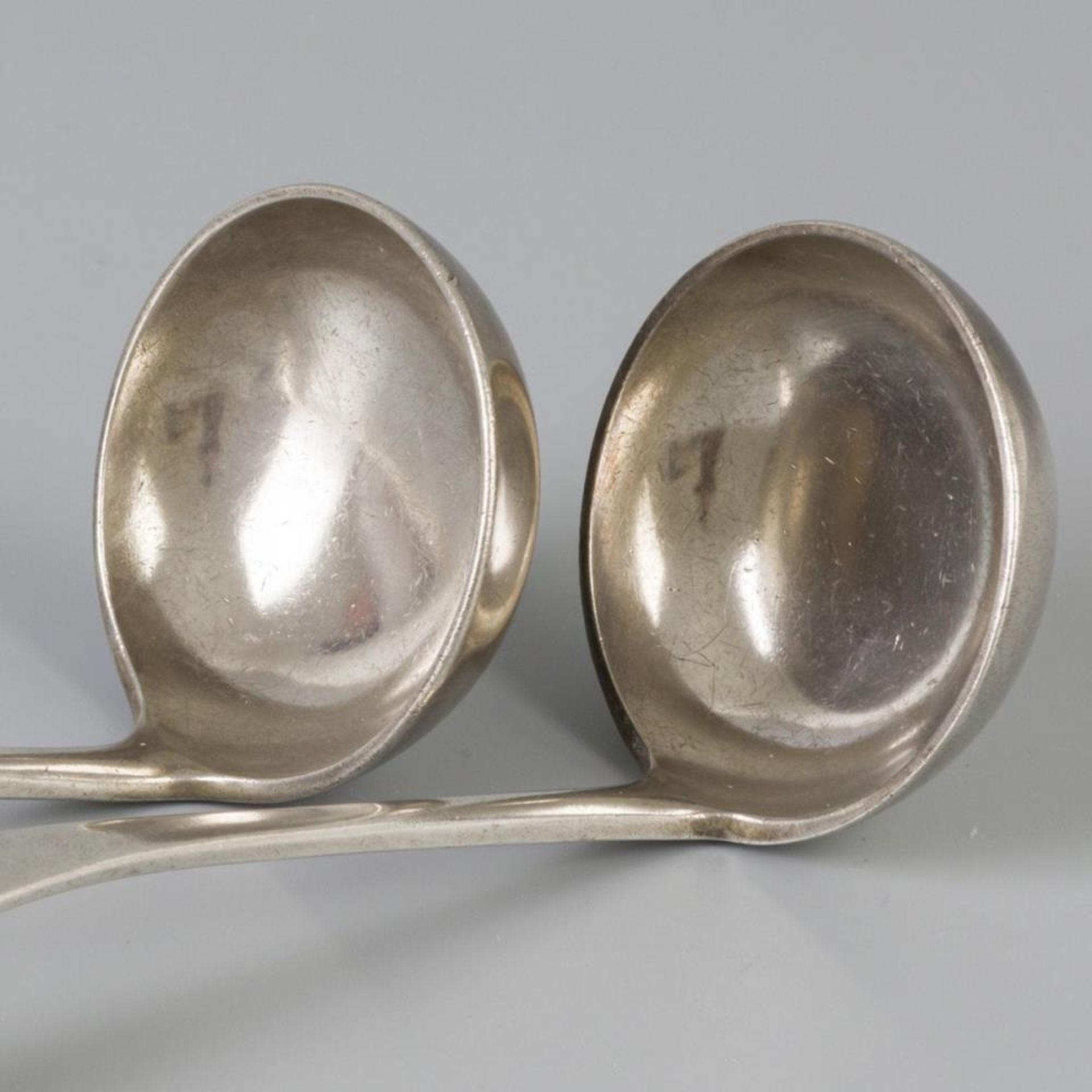 2 piece set of sauce spoons "Haags Lofje" silver. - Image 2 of 5