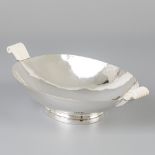 Showpiece bowl silver.