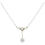 BLA 10K. bicolor gold antique necklace set with approx. 1.18 ct. diamond and pearl.