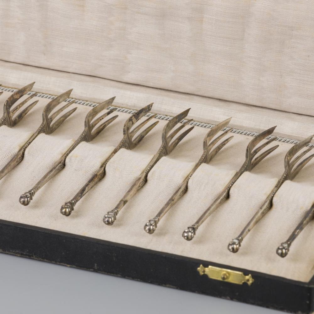 12 piece set silver pastry forks. - Image 3 of 6