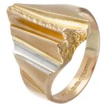 14K. Yellow gold 'Lines in the Water' ring by Björn Weckström for Lapponia.