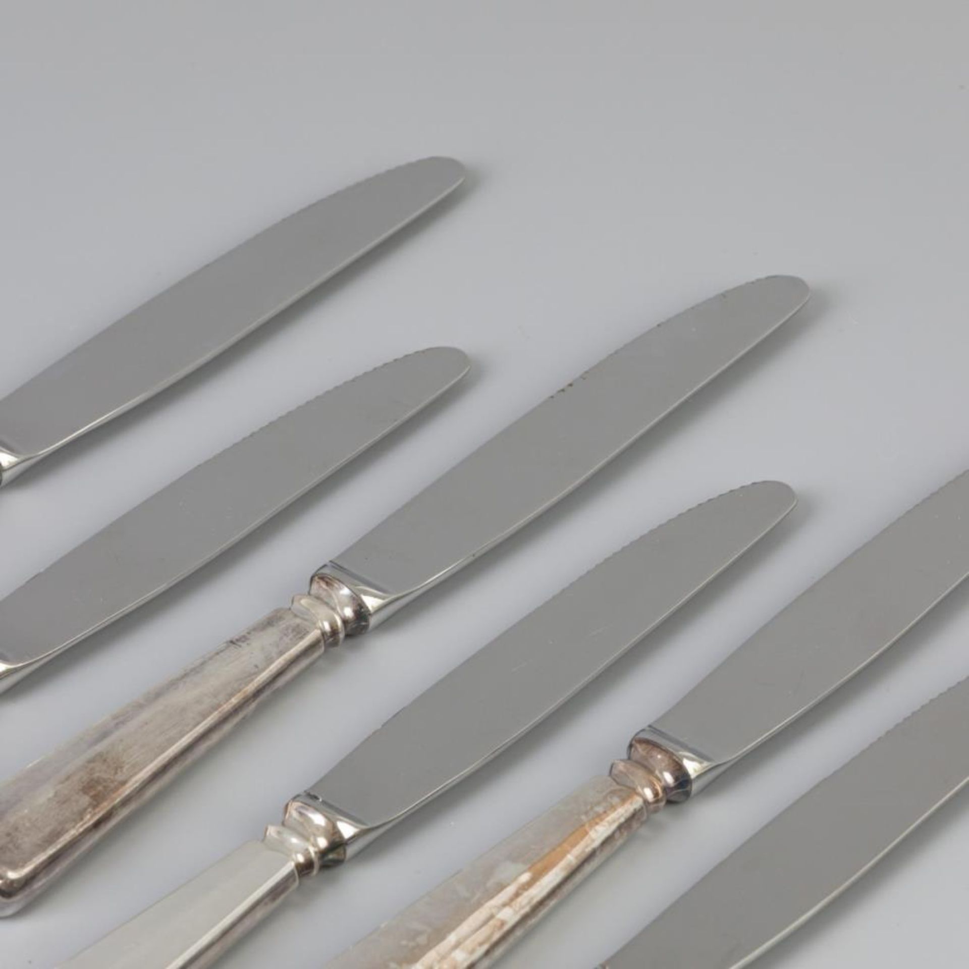 6 piece set dinner knives "Haags Lofje" silver. - Bild 2 aus 4