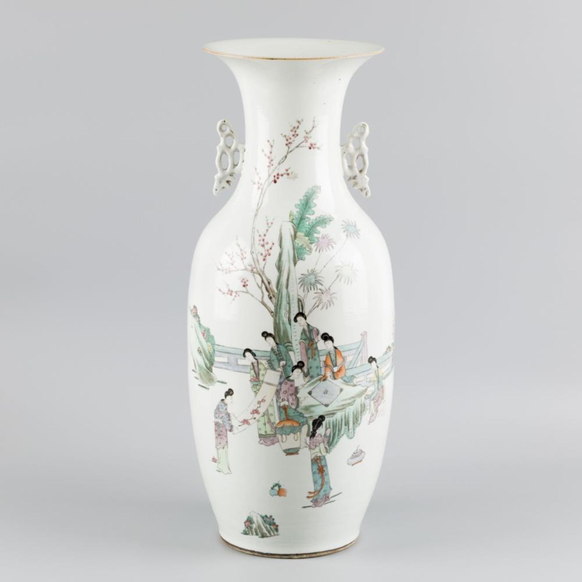 A vase with polychromed fencai décor, China, 20th century.