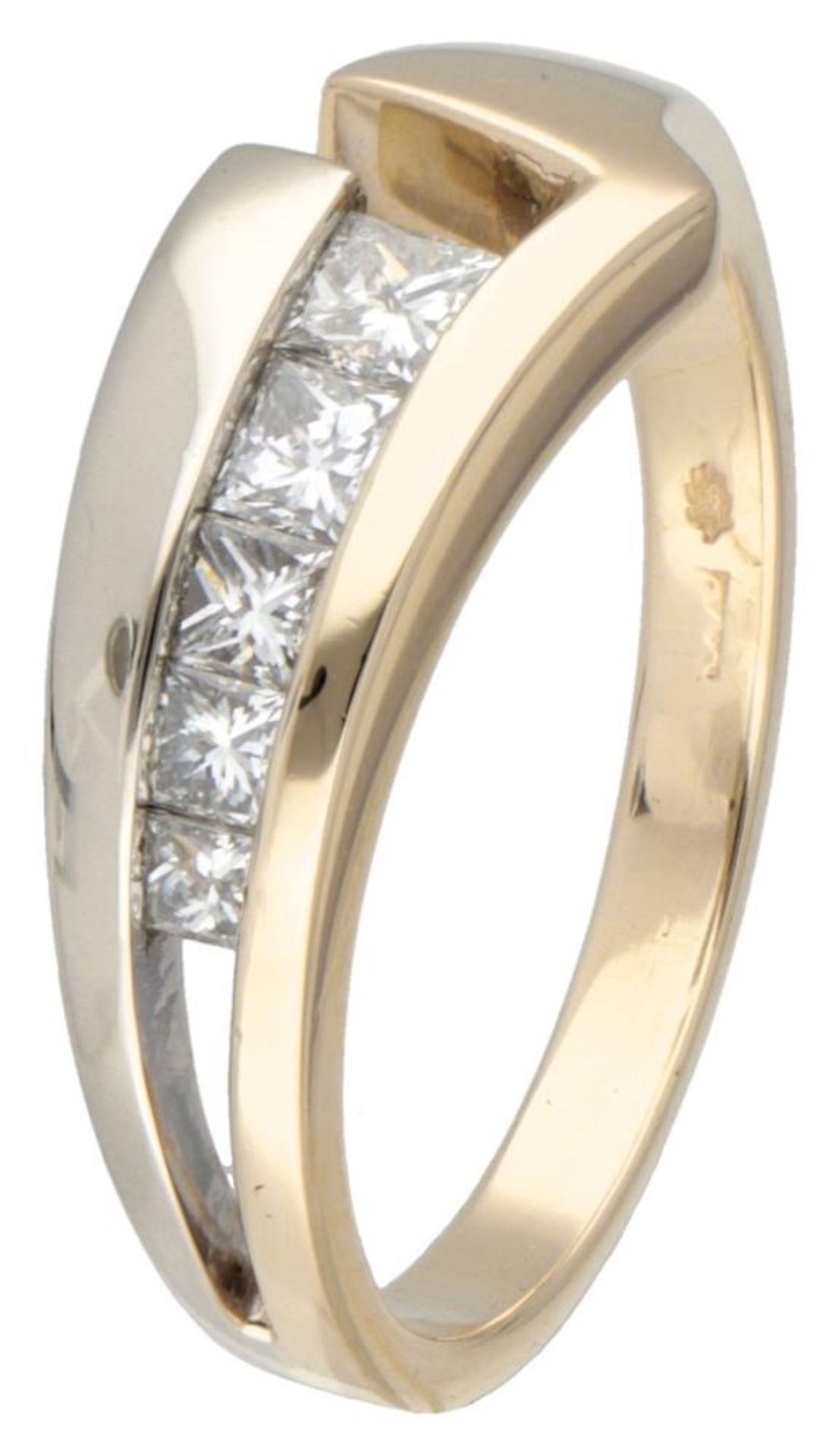 14K. Bicolor gold ring set with approx. 0.41 ct. diamond.
