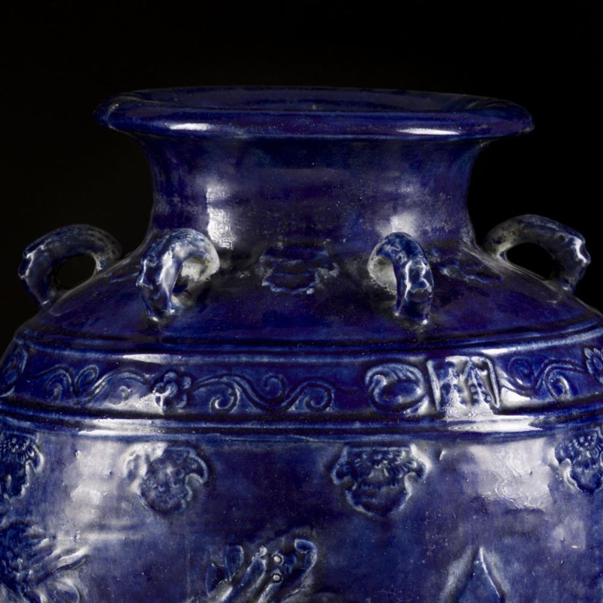 An earthenware blue glazed storage jar with dragon decoration, China, 19/20th century. - Image 13 of 18
