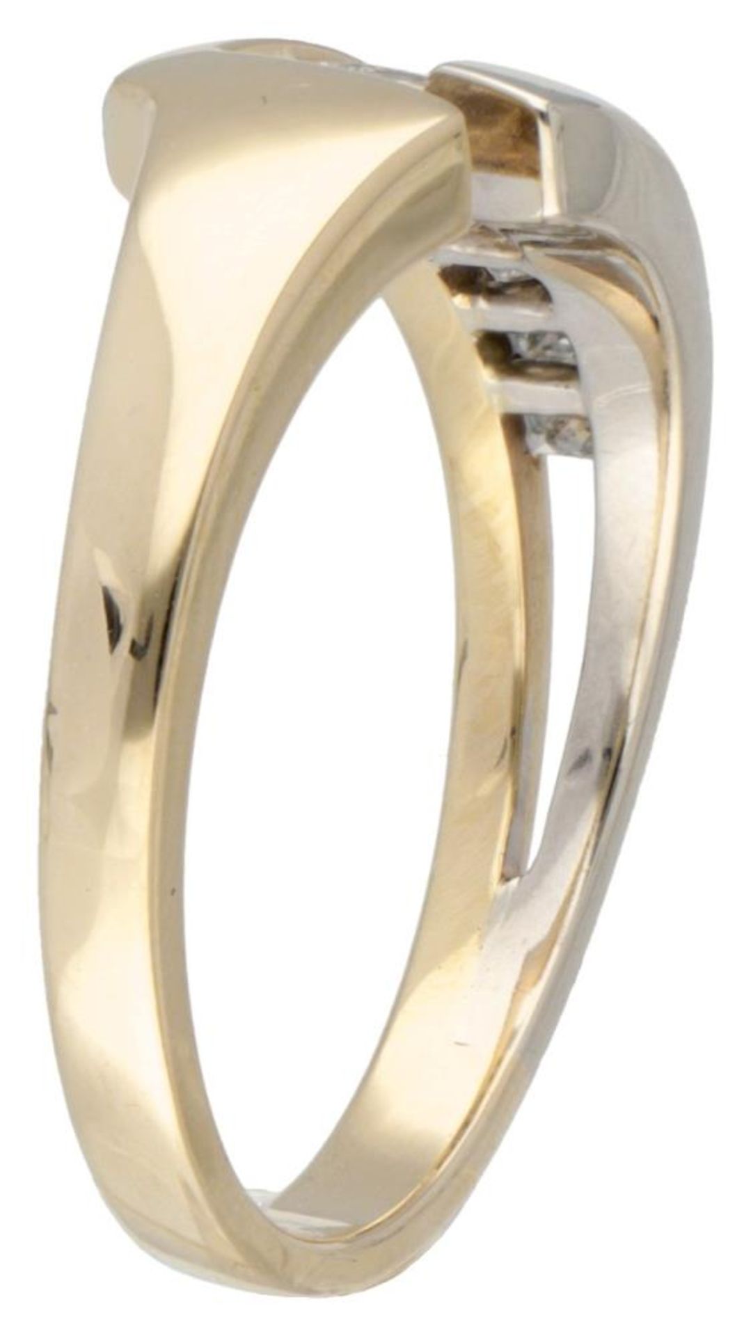 14K. Bicolor gold ring set with approx. 0.41 ct. diamond. - Image 3 of 4