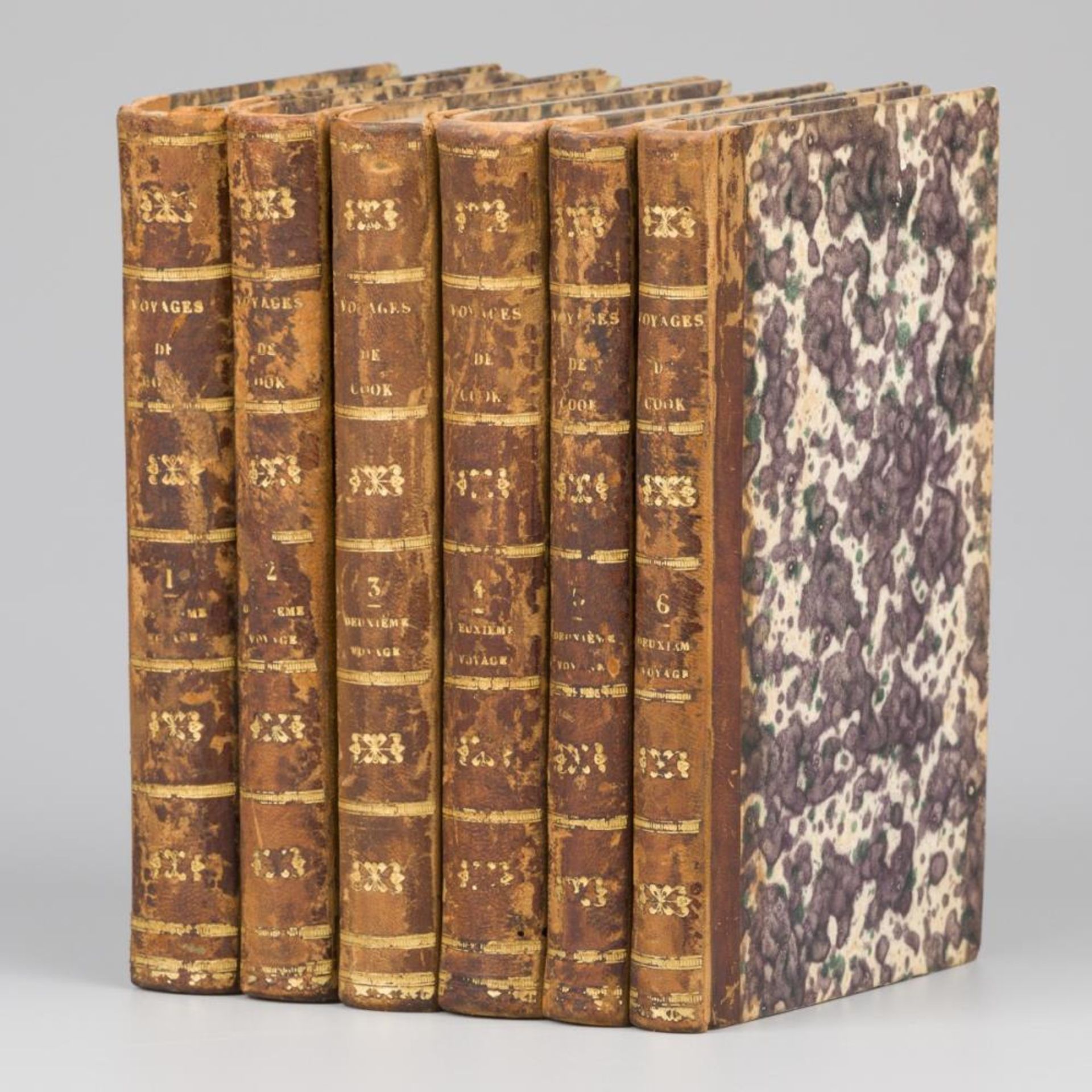 James Cook (1728 – 1779), Voyage dans l'hémisphère austral, autour du monde, (...), Vol. 1-6, Hôtel