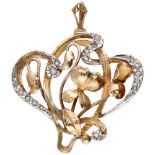 18K. Yellow gold Art Nouveau pendant set with rose cut diamonds.