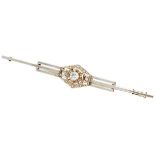 14K. Bicolor gold Art Deco brooch set with approx. 0.27 ct. diamond.