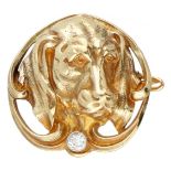 18K. Yellow gold French Art Nouveau brooch of a bloodhound set with approx. 0.16 ct. diamond.