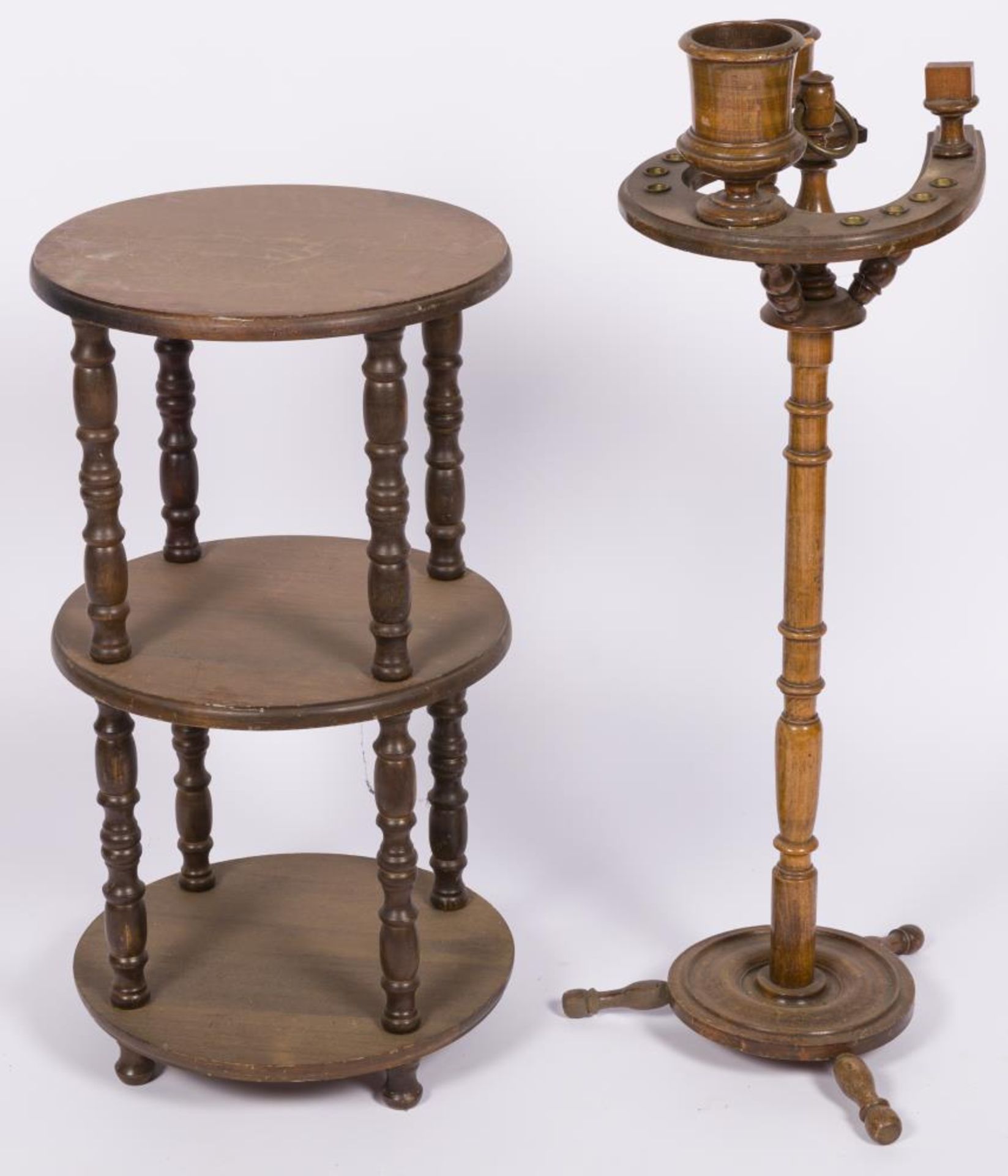 A lot comprised of (2) tables, amongst which a smoking table, Dutch, 1st half 20th century.