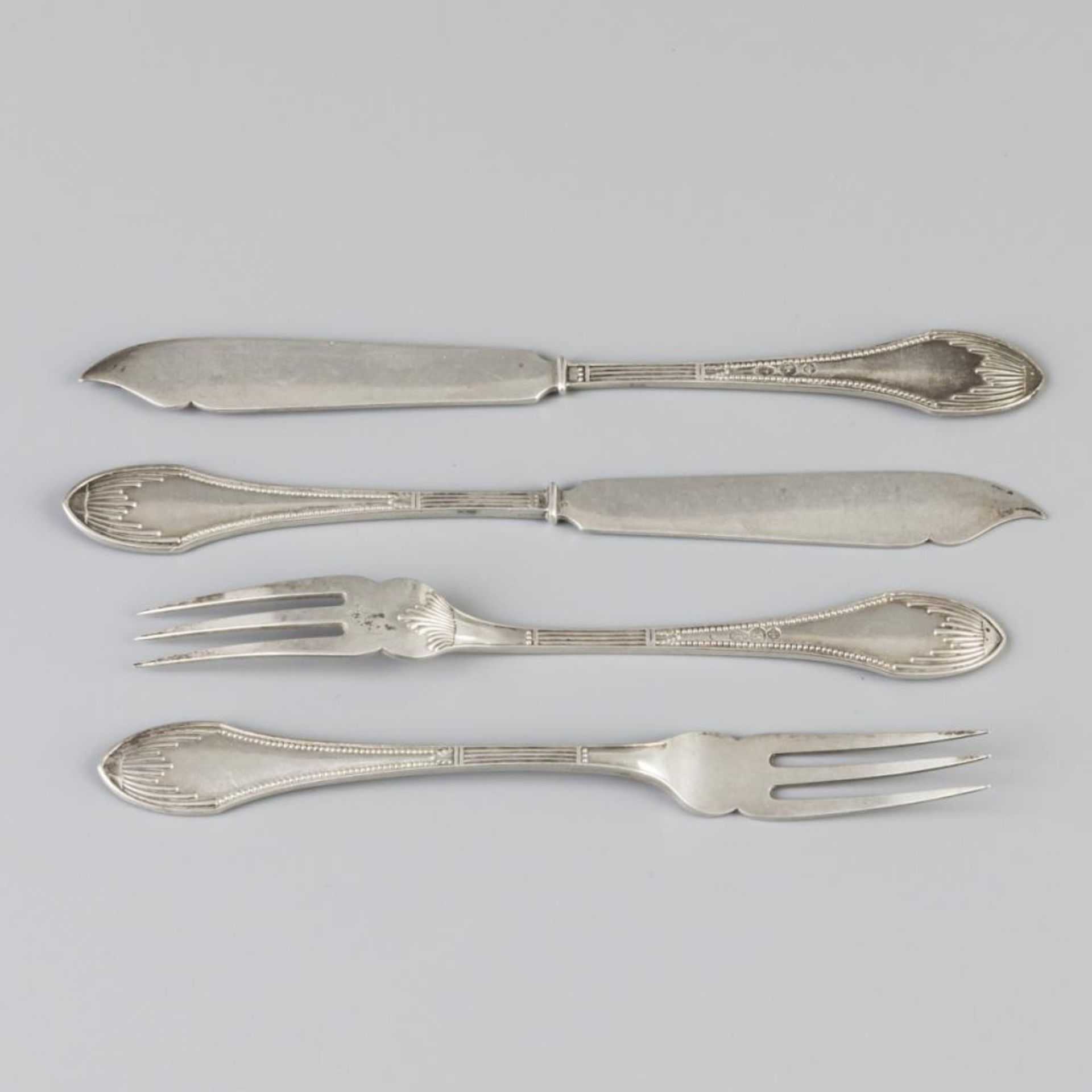 24 piece set silver fish cutlery. - Image 4 of 5