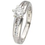 14K. White gold shoulder ring set with approx. 0.49 ct. diamond.