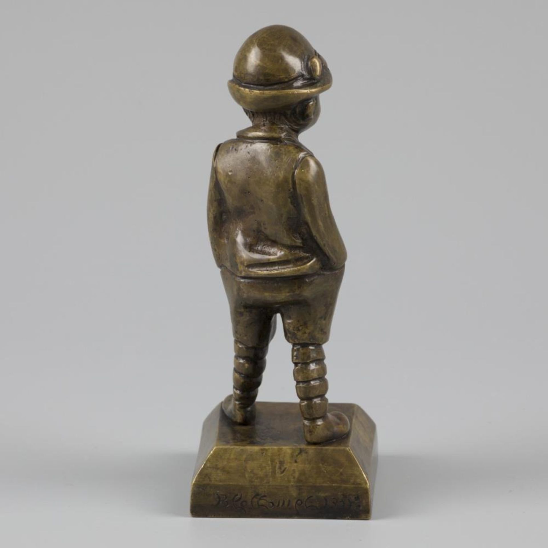 A bronze sculpture of a toddler with his hands in his pockets, Belgium, ca. 1920. - Image 3 of 6