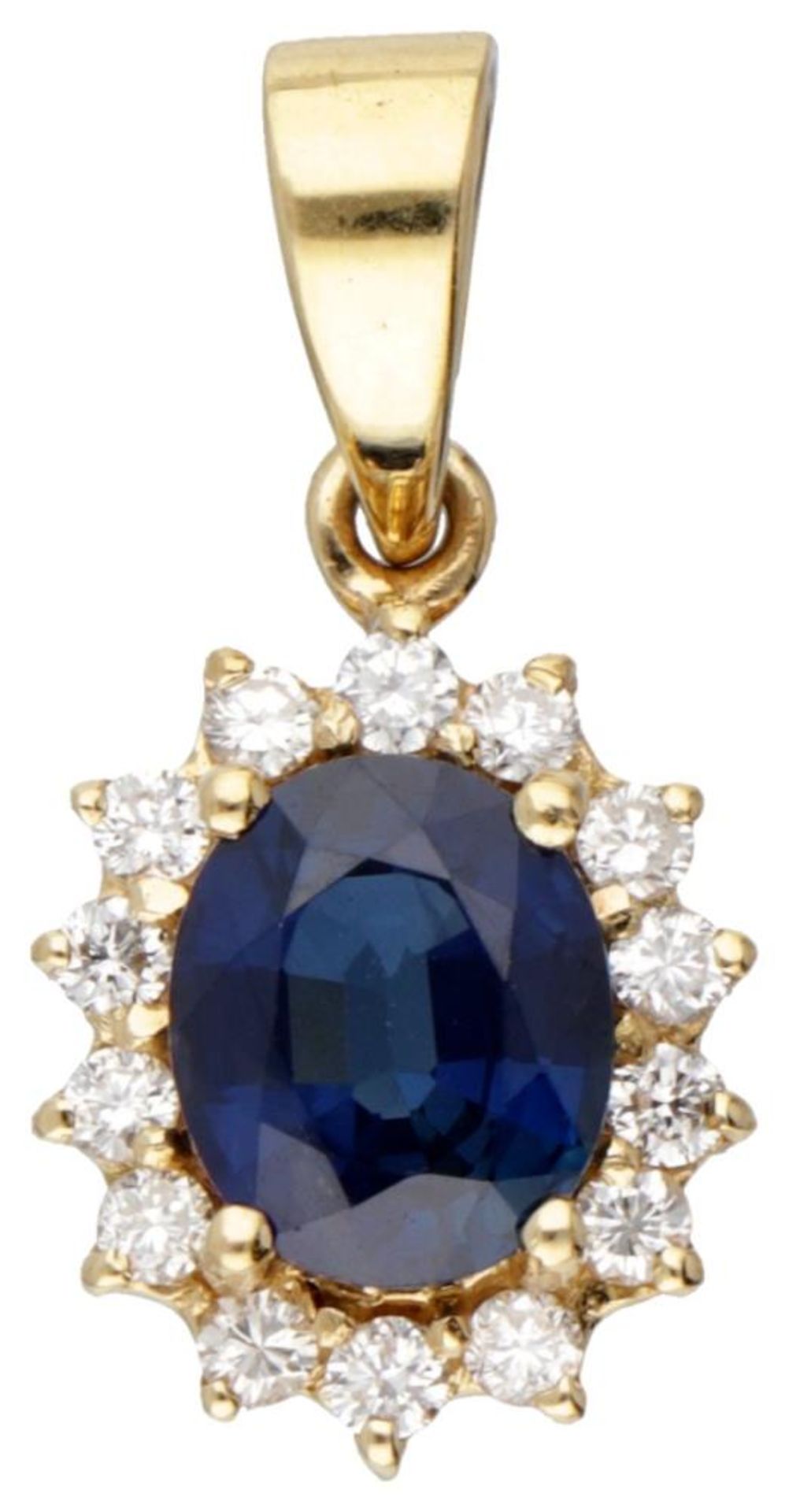 18K. Yellow gold cluster pendant set with approx. 1.26 ct. natural sapphire and approx. 0.14 ct. dia