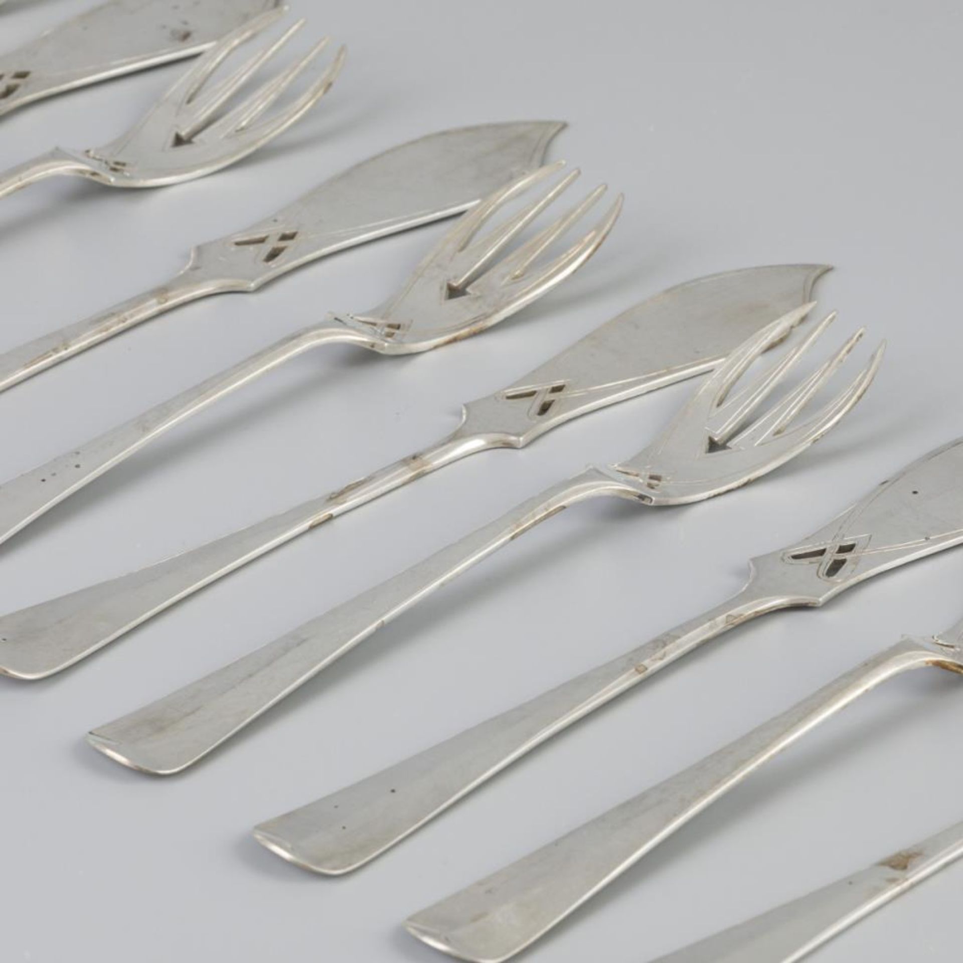 12 piece set fish cutlery "Haags Lofje" silver. - Bild 2 aus 5