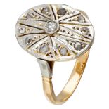 18K. Bicolor gold Art Deco ring set with approx. 0.06 ct. diamond.