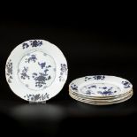 A set of (6) porcelain plates with floral decoration enhanced with gold, China, 18th century.