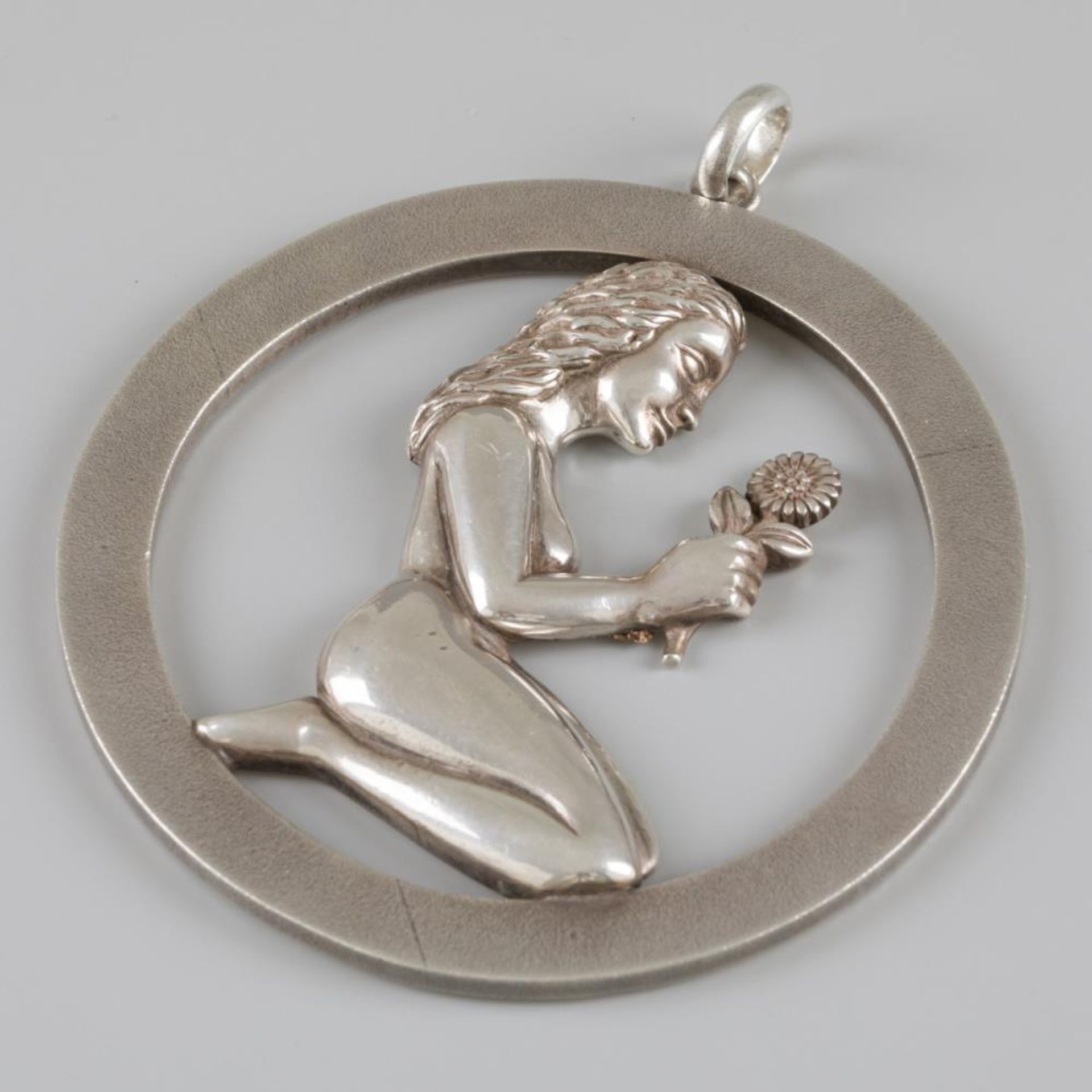 Pendant "lady with flower" silver. - Image 4 of 5