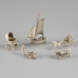 5-piece lot miniatures silver.