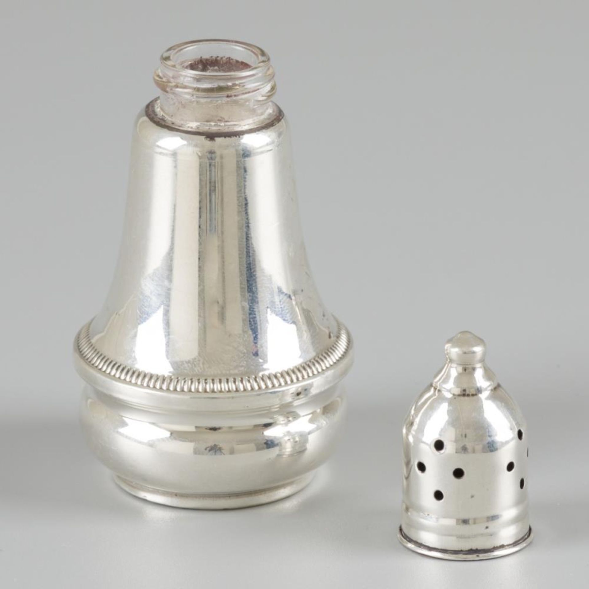 2-piece set of salt & pepper shakers silver. - Bild 3 aus 8