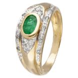 18K. Yellow gold ring set with approx. 0.42 ct. natural emerald and approx. 0.17 ct. diamond.