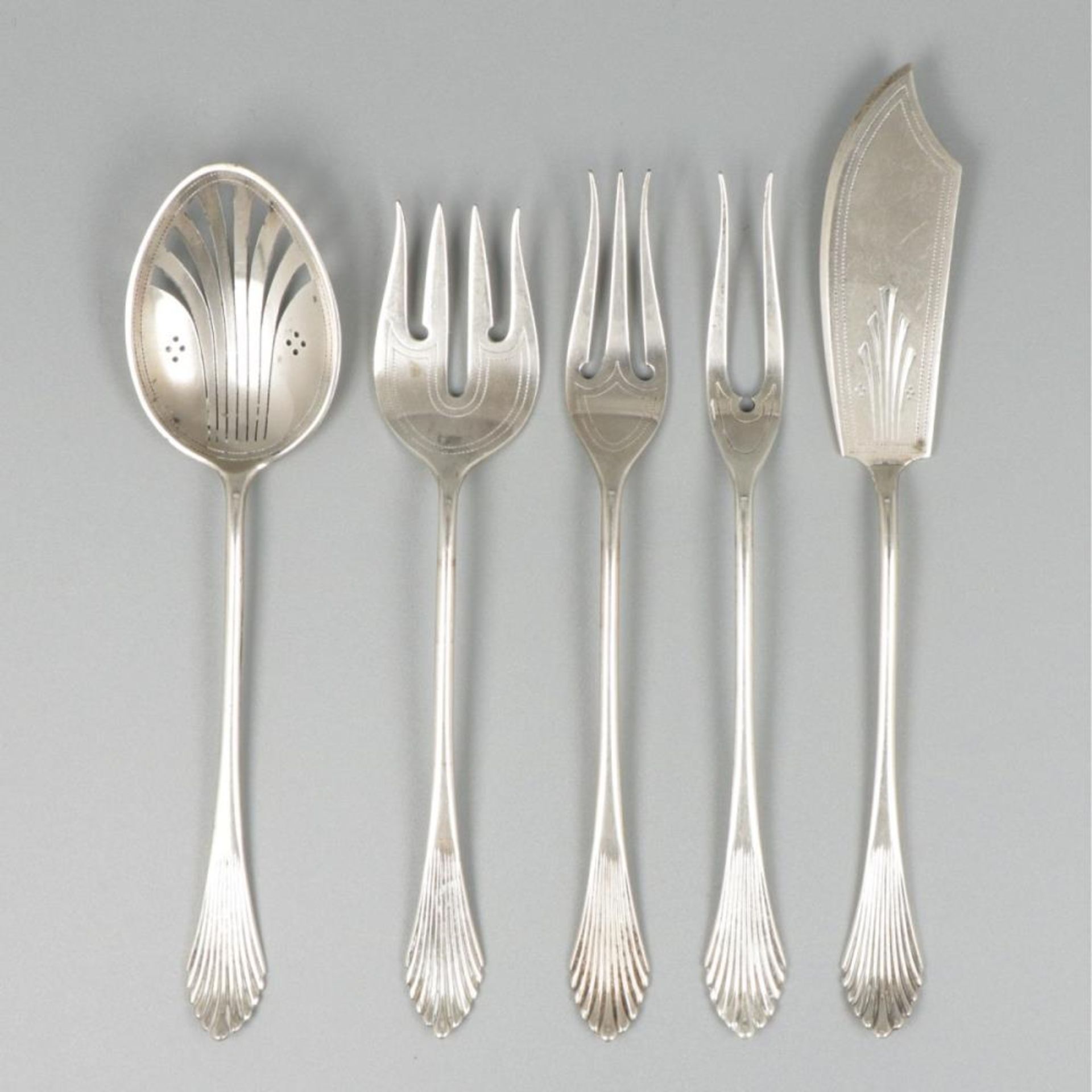 5-piece hors-d'oeuvre set silver.