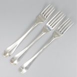 3-piece set of 18th century forks (Middelburg, Amsterdam, Rotterdam) silver.