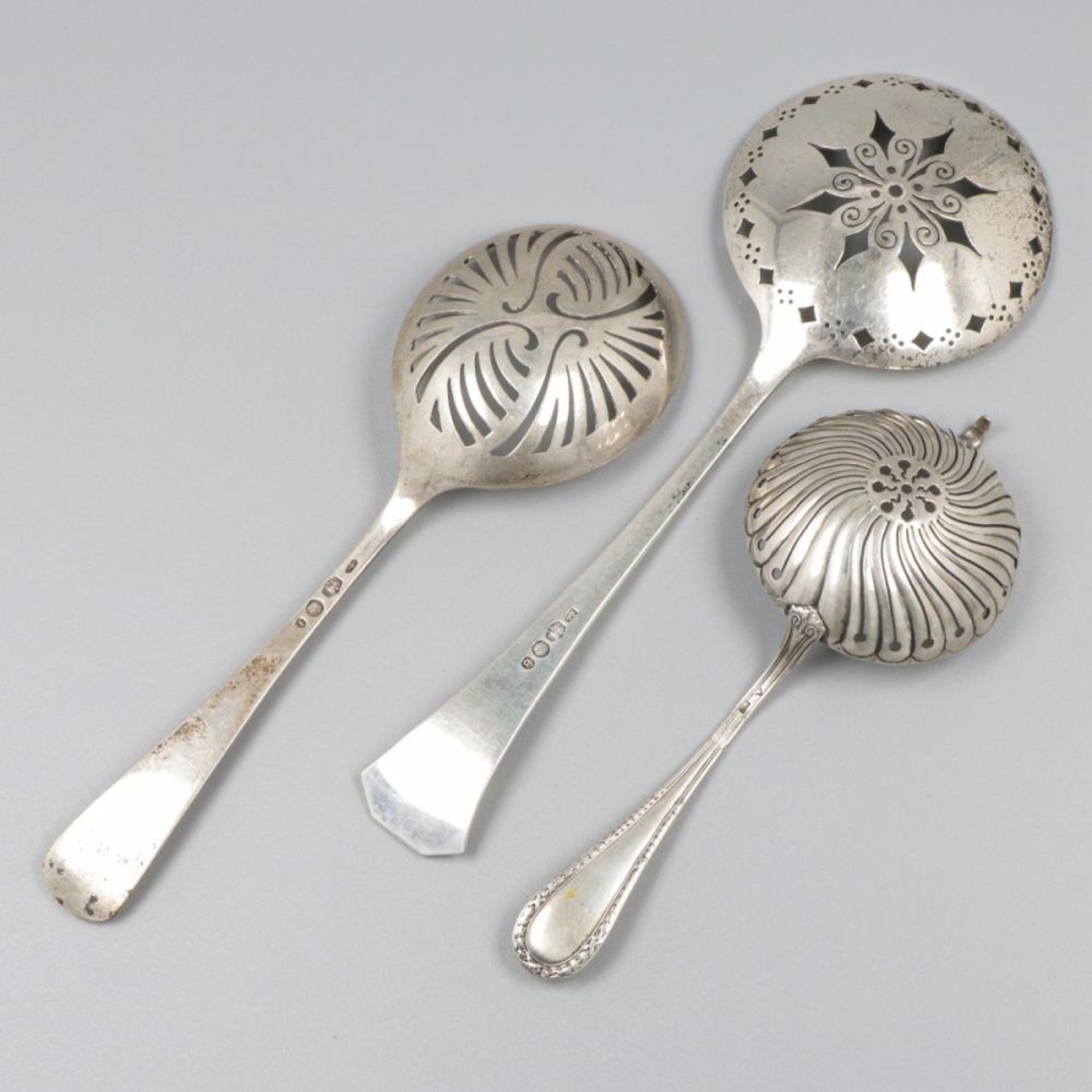 3-piece lot of sifter spoons silver. - Bild 2 aus 7