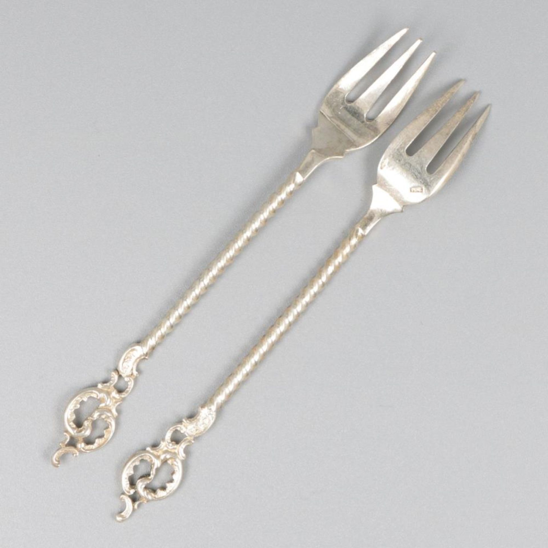 12-piece set silver cake / pastry forks. - Image 2 of 6