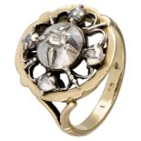 14K. Yellow gold early 19th century ring set with diamond in silver.