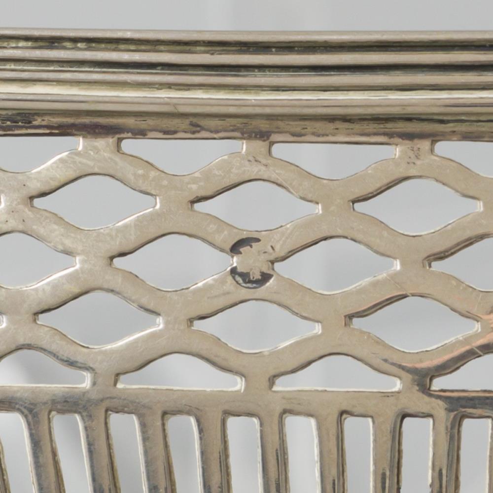 Puff / bread basket silver. - Image 4 of 6