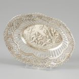 Bonbon / sweetmeat basket silver.