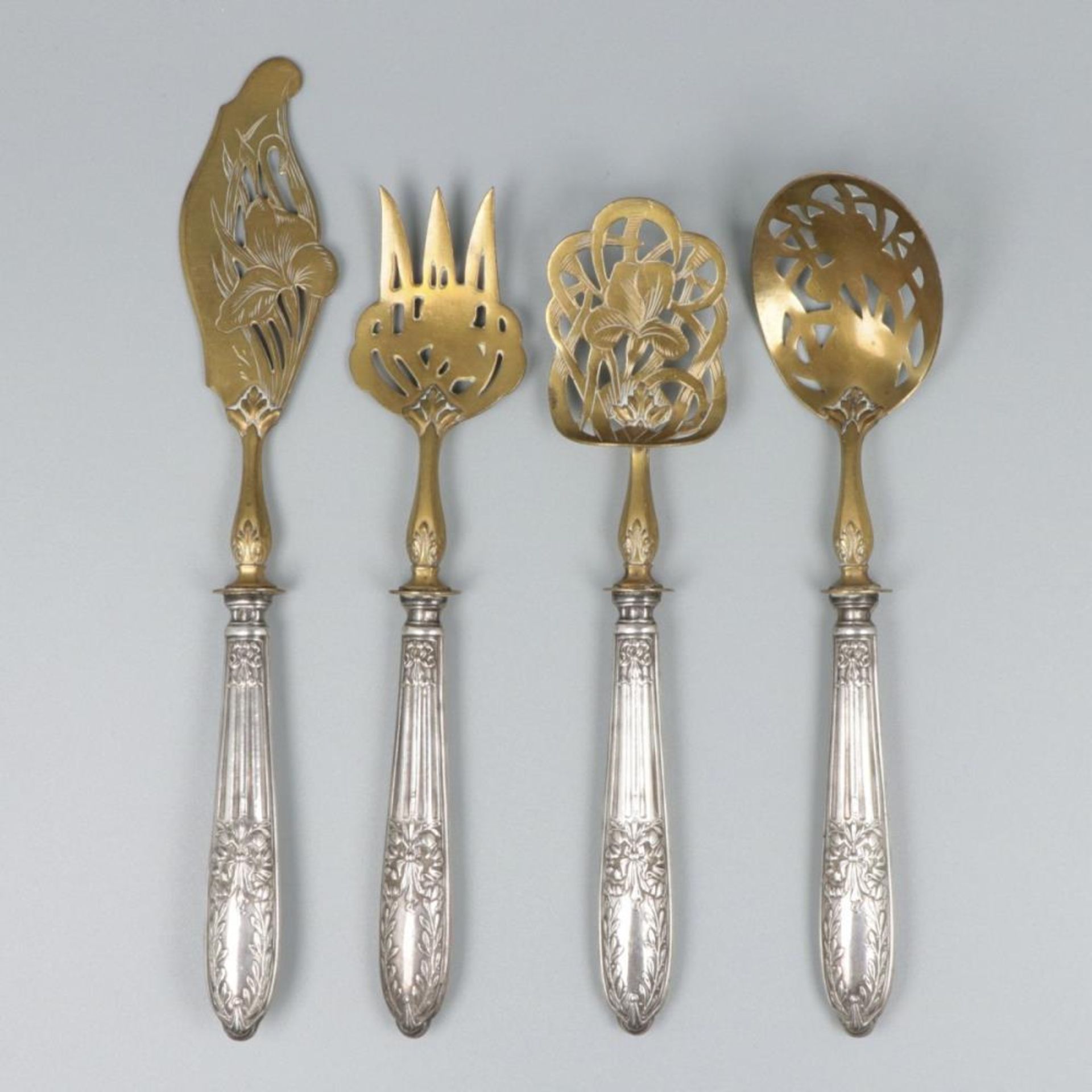 4-piece hors-d'oeuvre set silver.