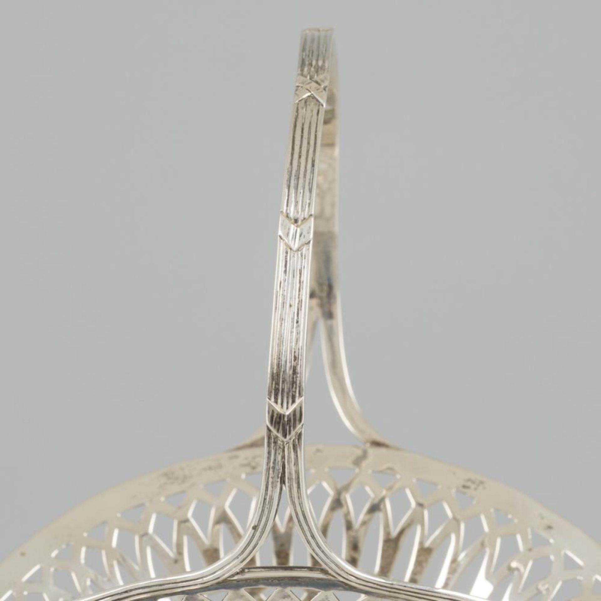 Decorative basket with silver handle. - Bild 3 aus 5