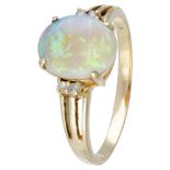 14K. Yellow gold ring set with approx. 1.83 ct. welo opal and diamond.