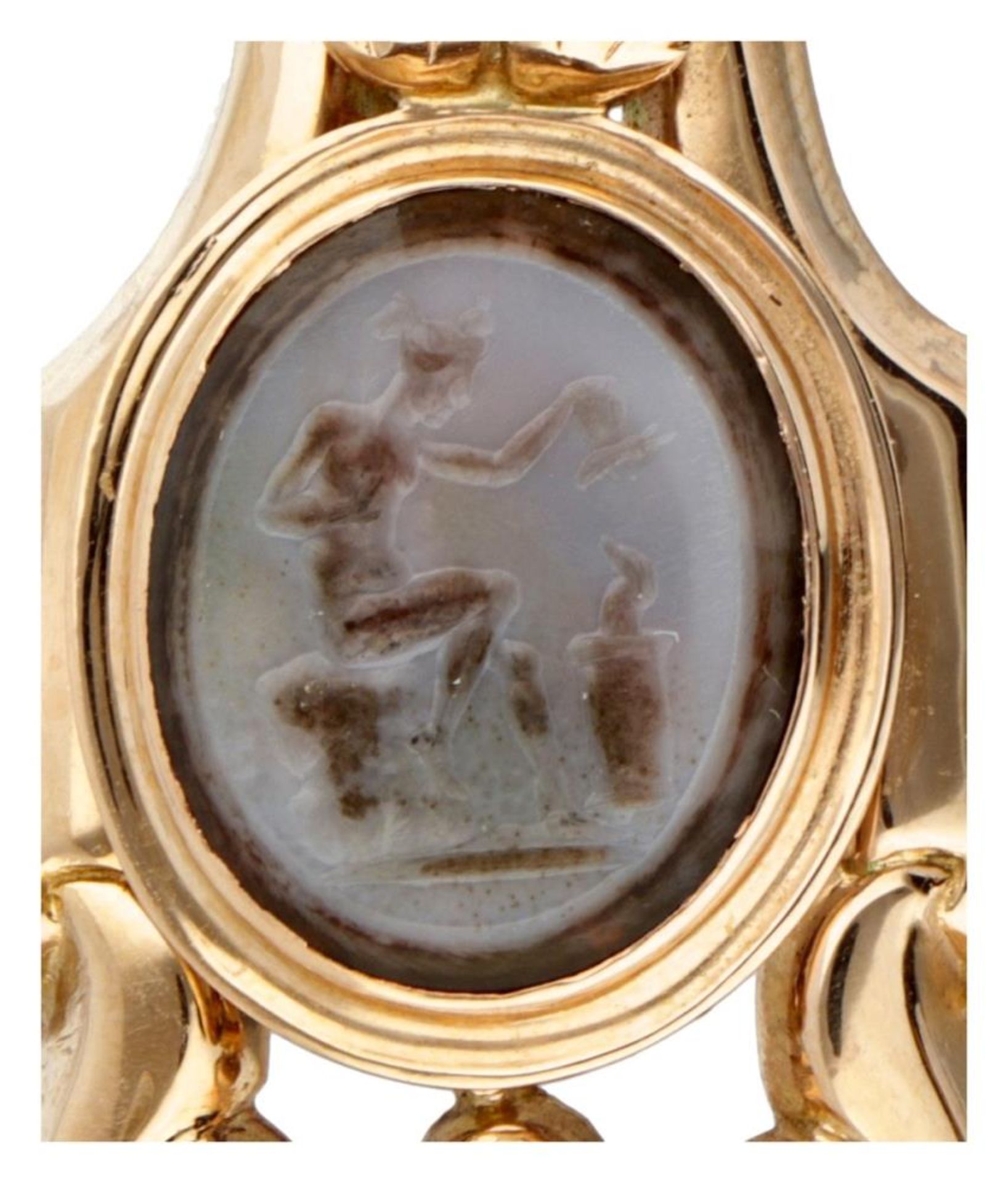 18K. Rose gold pendant set with a cameo depicting a snake whisperer. - Bild 2 aus 3