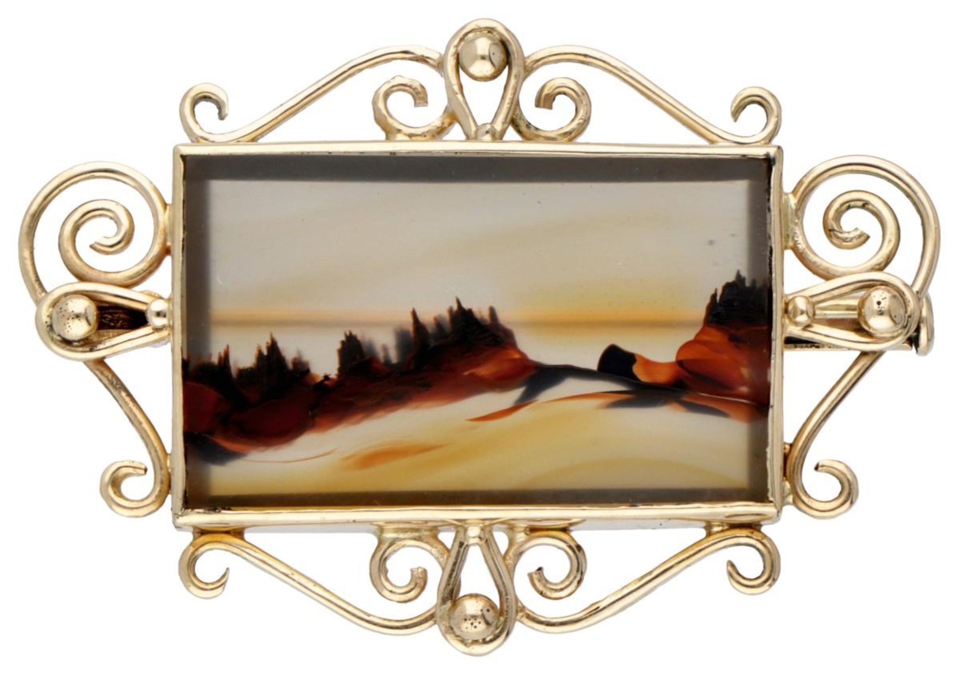 Vintage brooch with landscape agate in a 14K. yellow gold frame.