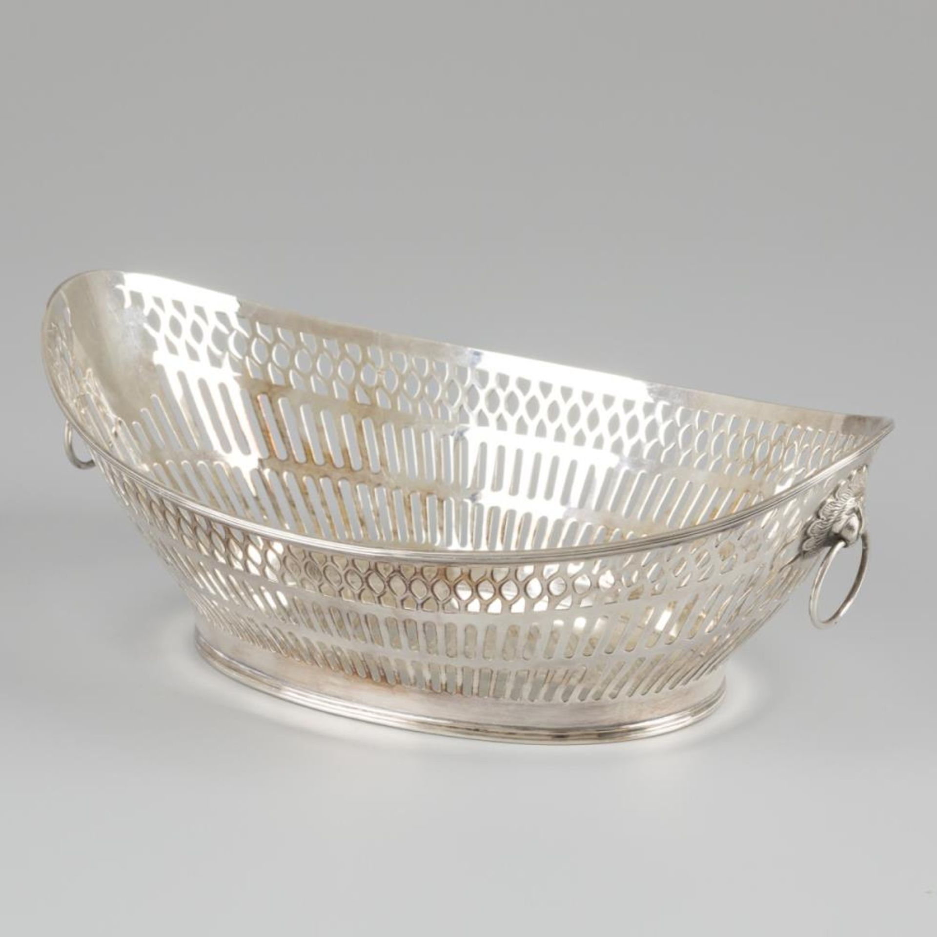 Bread basket silver.