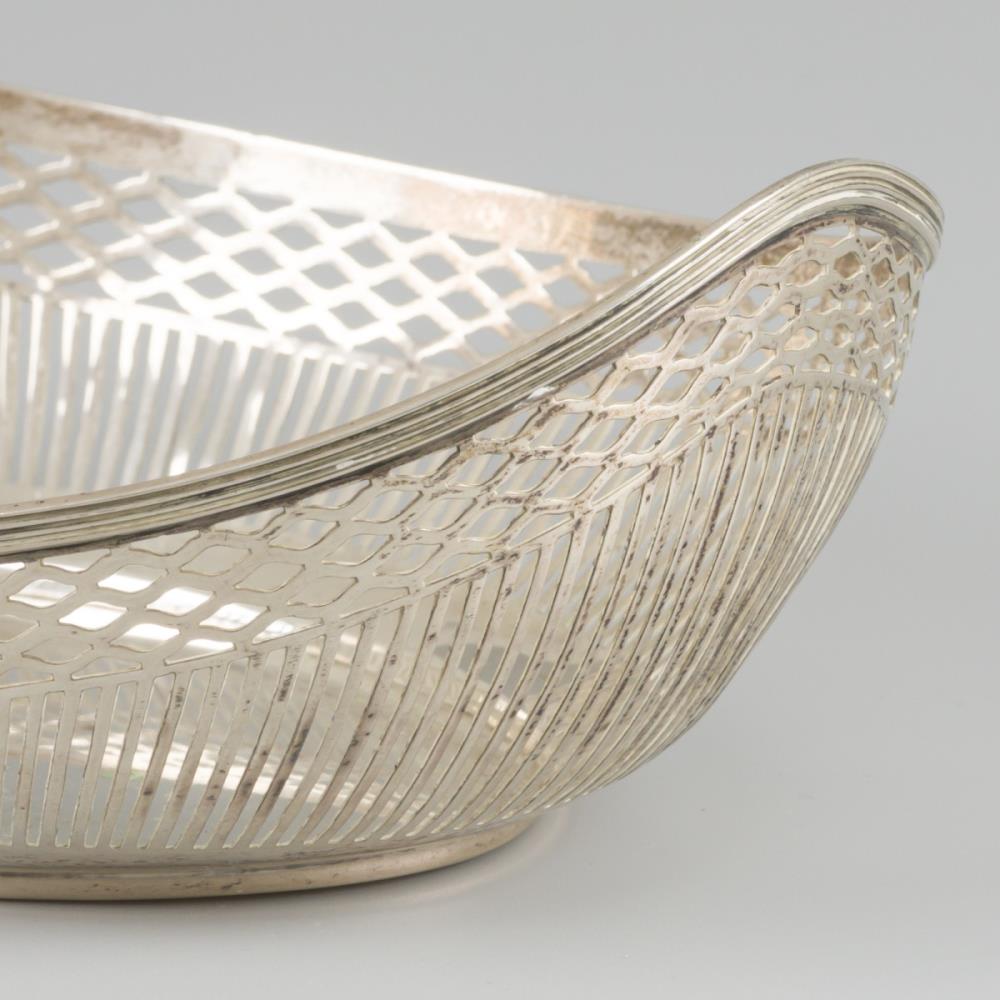 Puff / bread basket silver. - Image 2 of 6