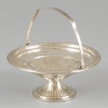 Tazza with handle silver.
