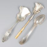 3-piece lot of silver flatware.