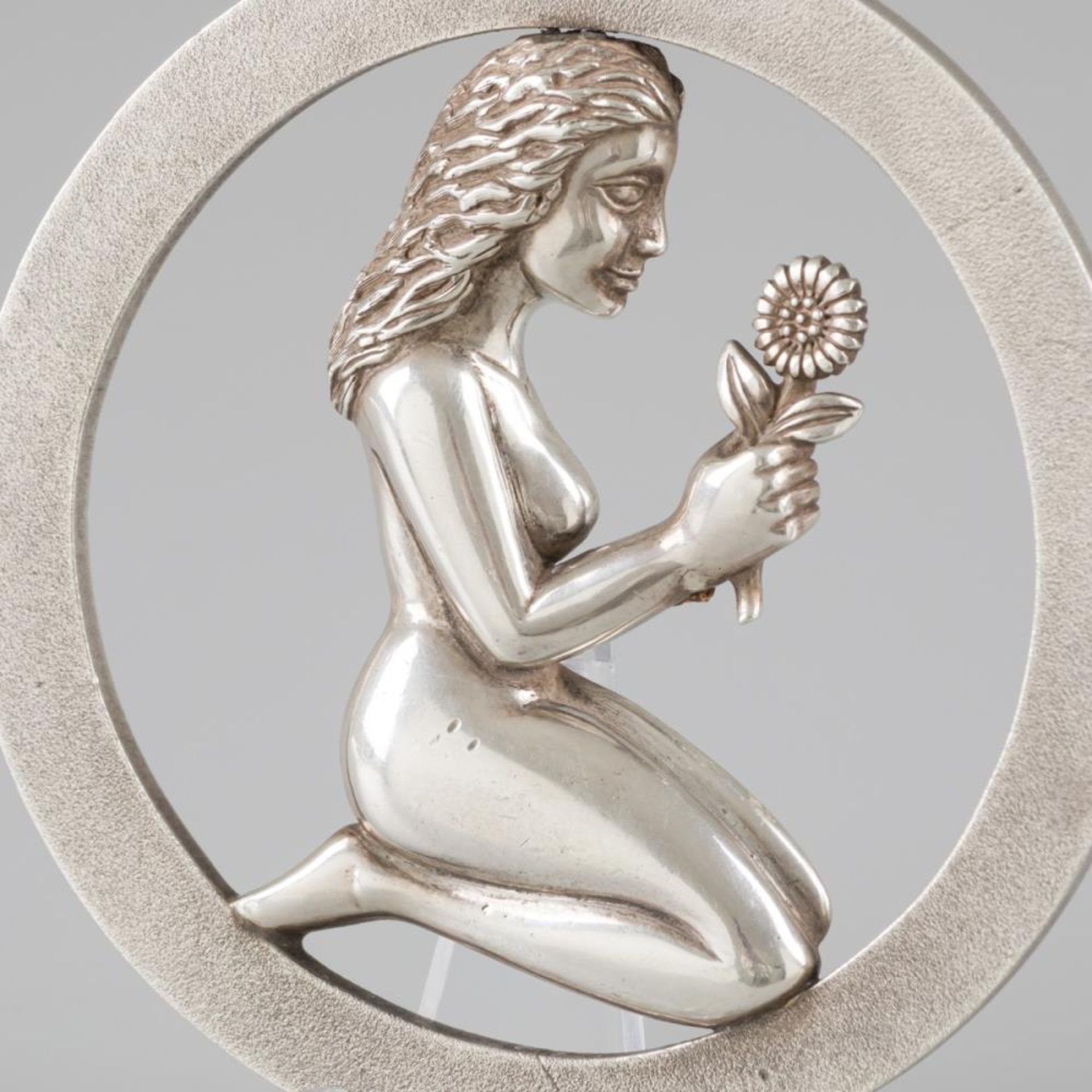 Pendant "lady with flower" silver. - Image 5 of 5