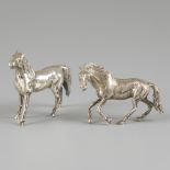 2-piece lot horse miniatures silver.